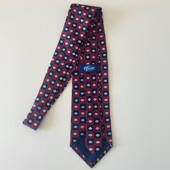 Pfizer Men’s All Silk Necktie - Red & Navy - Picture 6 of 7